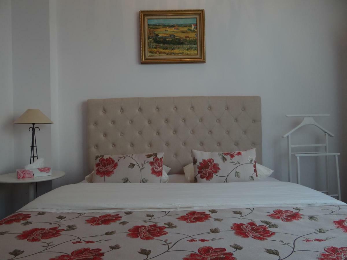 Villa Colonna Appartements Manosque Extérieur photo