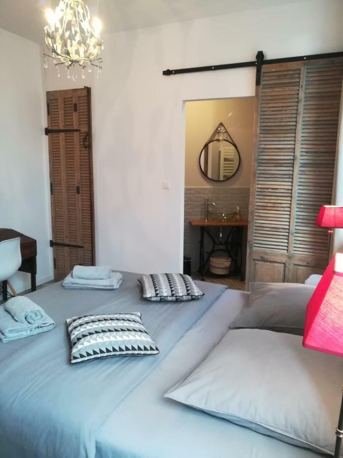 Villa Colonna Appartements Manosque Extérieur photo
